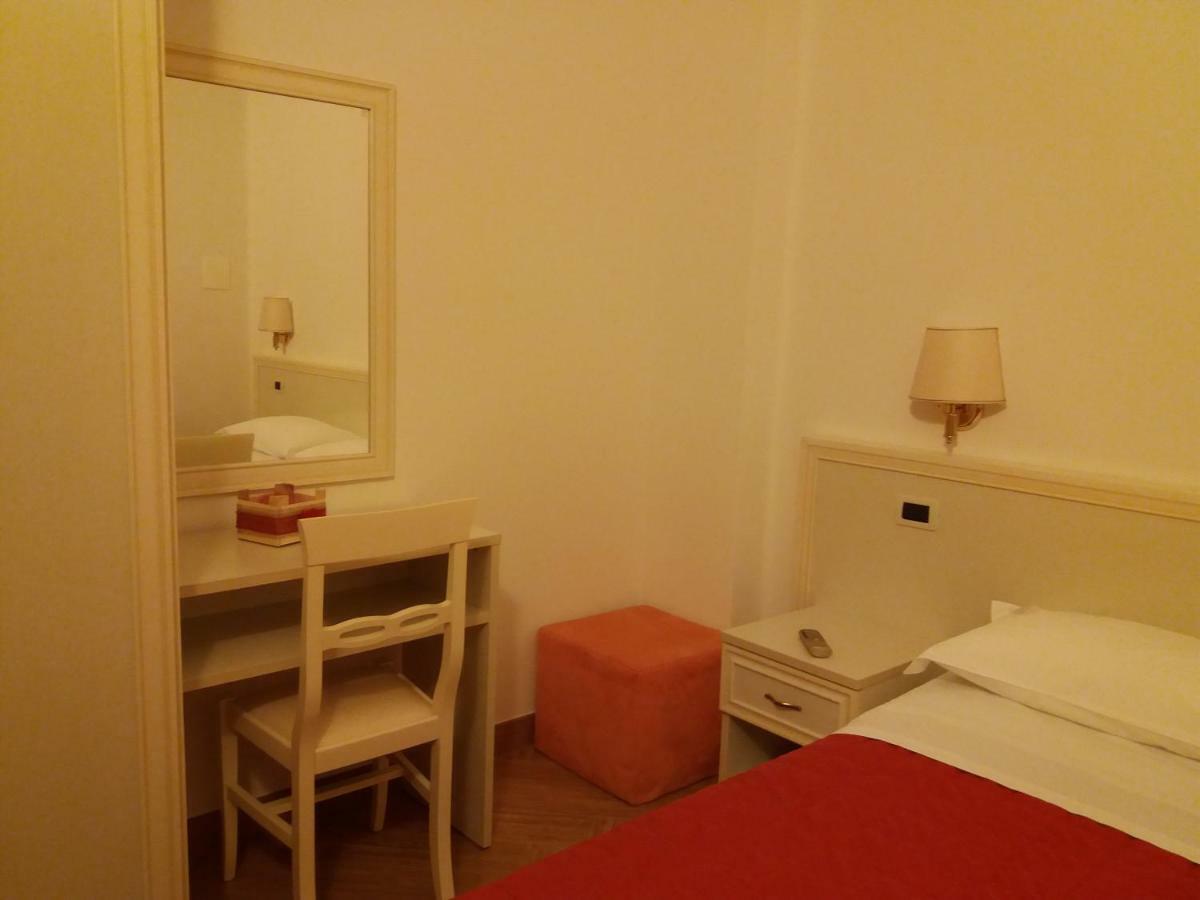 Il Piccolo Nido Bed & Breakfast Borgo Montenero Екстериор снимка