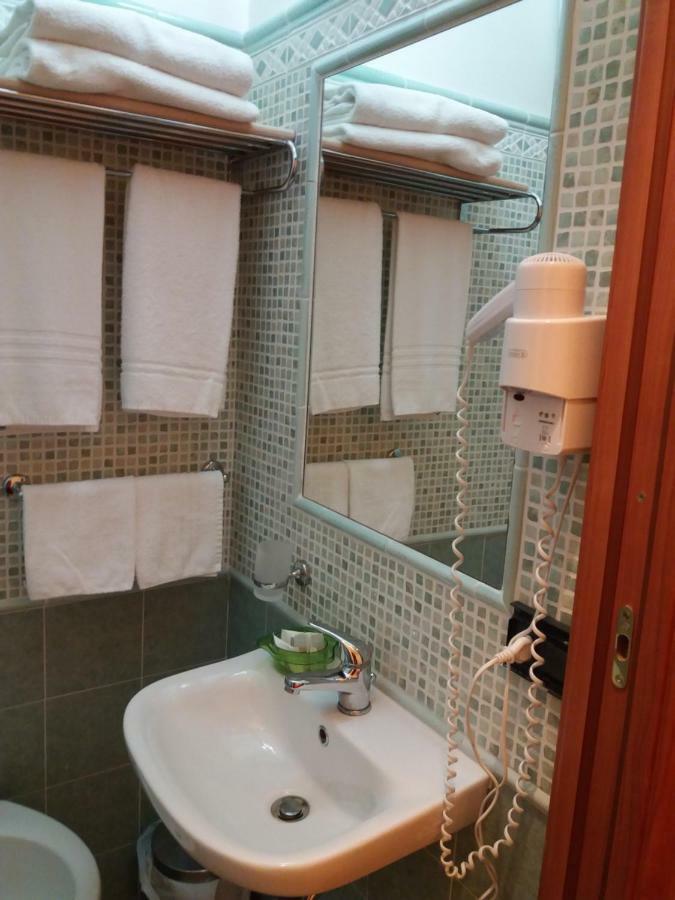 Il Piccolo Nido Bed & Breakfast Borgo Montenero Екстериор снимка