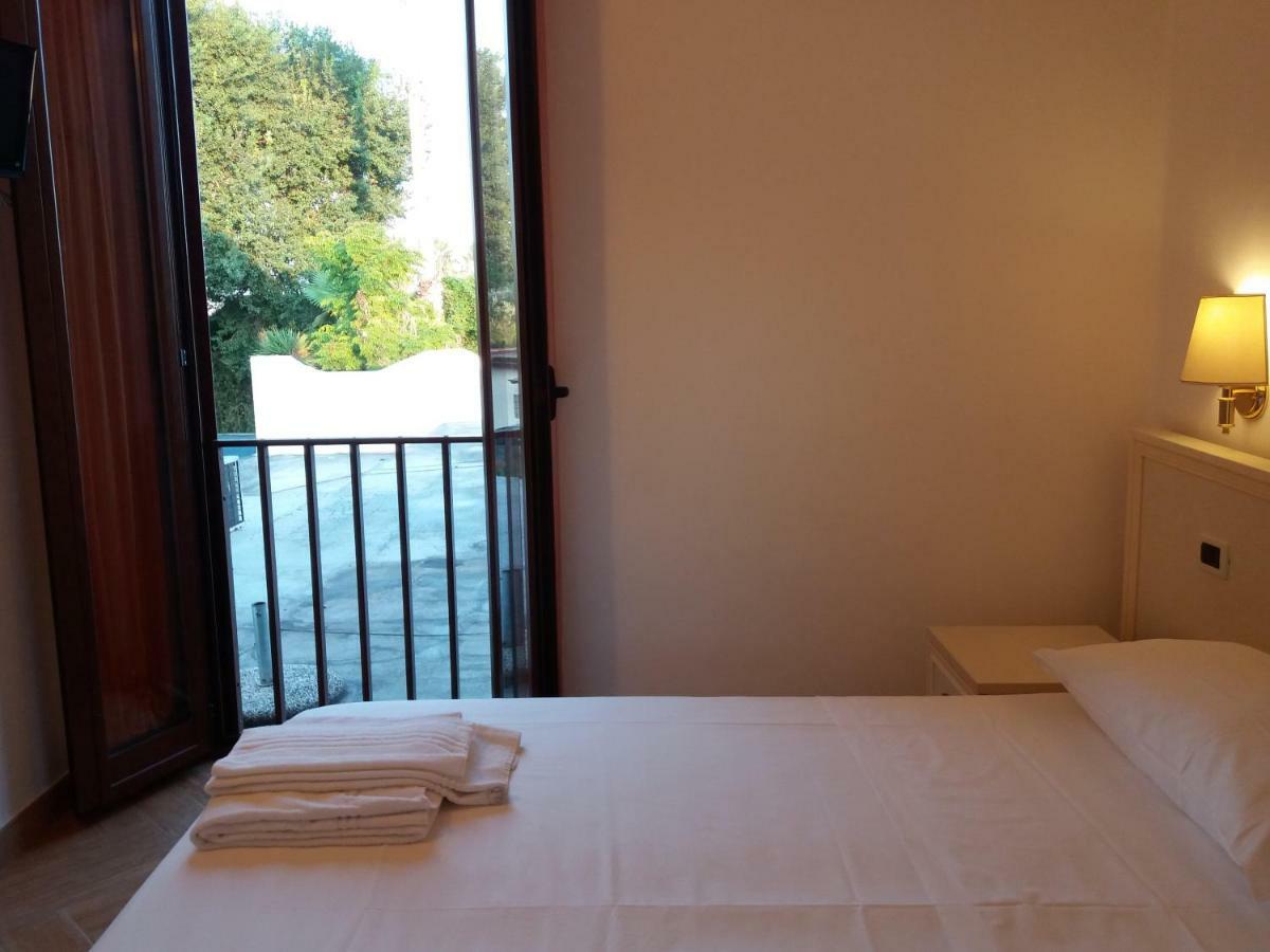 Il Piccolo Nido Bed & Breakfast Borgo Montenero Екстериор снимка